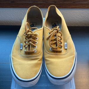 Vans Authentic Shoe men’s 9.5 mustard